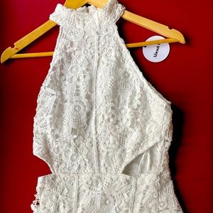 White lace semi-formal dress, very comfortable with beautiful side cut outs